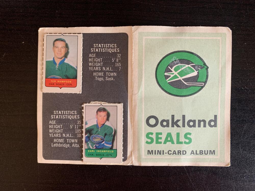 V7598--1969-70 O-Pee-Chee Four-in-One Card Album Oakland Seals