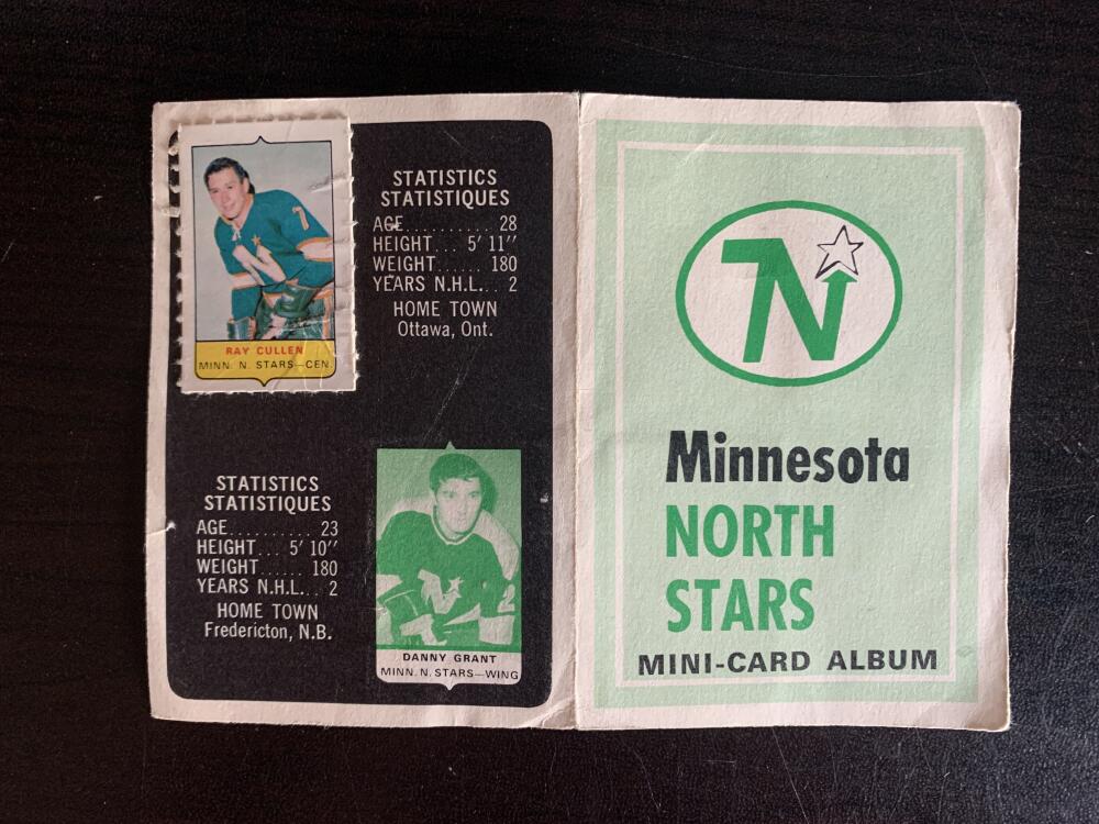 V7611--1969-70 O-Pee-Chee Four-in-One Card Album Minnesota North Stars