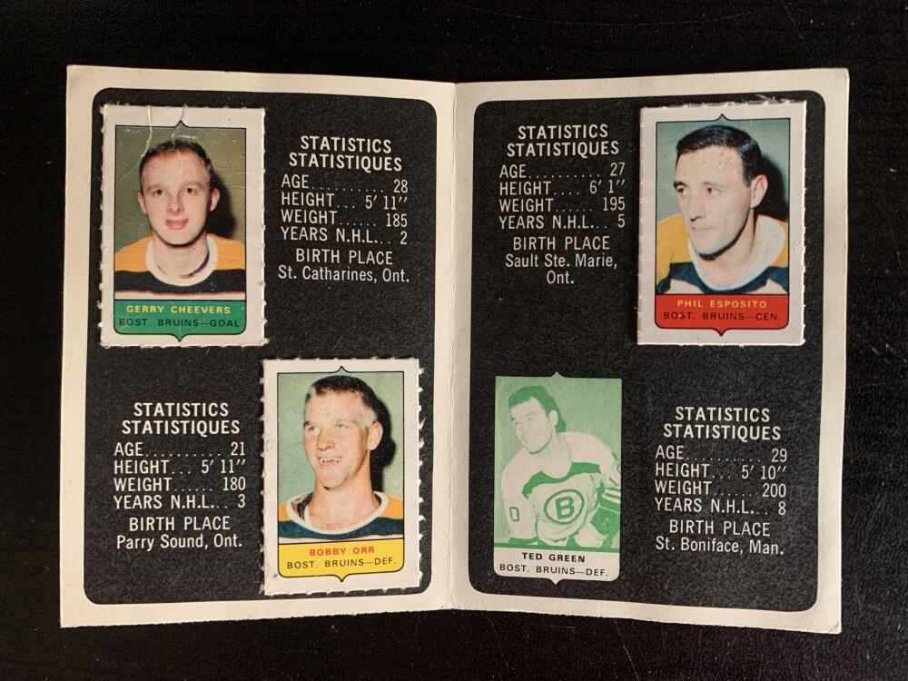 V7616--1969-70 O-Pee-Chee Four-in-One Card Album Boston Bruins - ORR