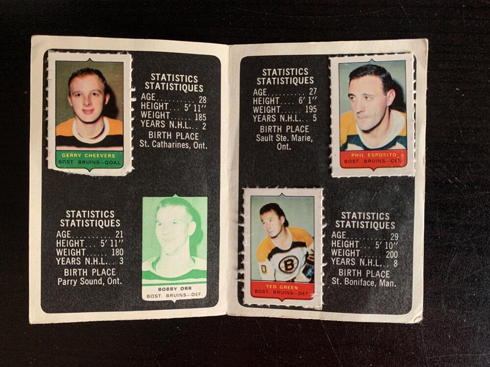 V7617--1969-70 O-Pee-Chee Four-in-One Card Album Boston Bruins