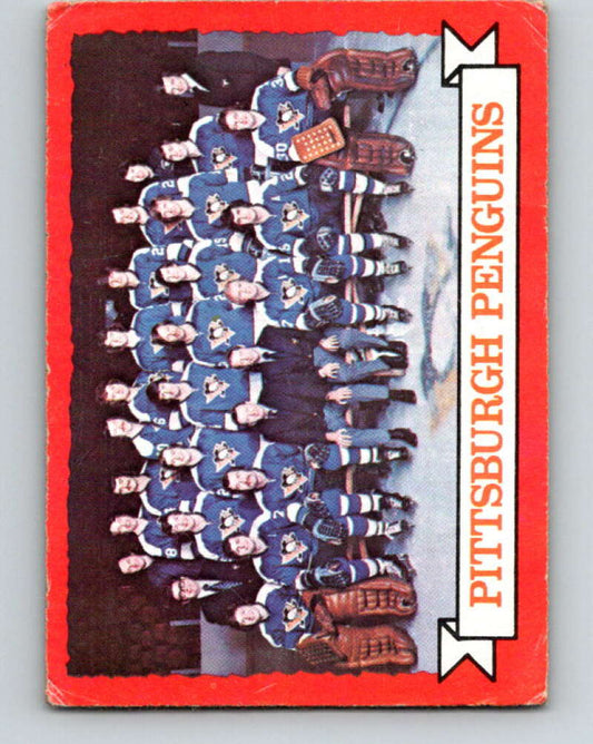 1973-74 O-Pee-Chee #104 Penguins Team  Pittsburgh Penguins  V8335