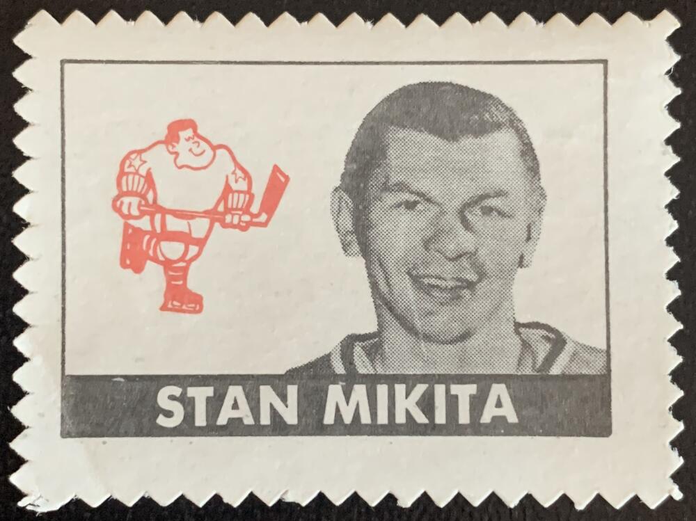V8872--1969-70 O-Pee-Chee Stamps NHL Hockey Stan Mikita