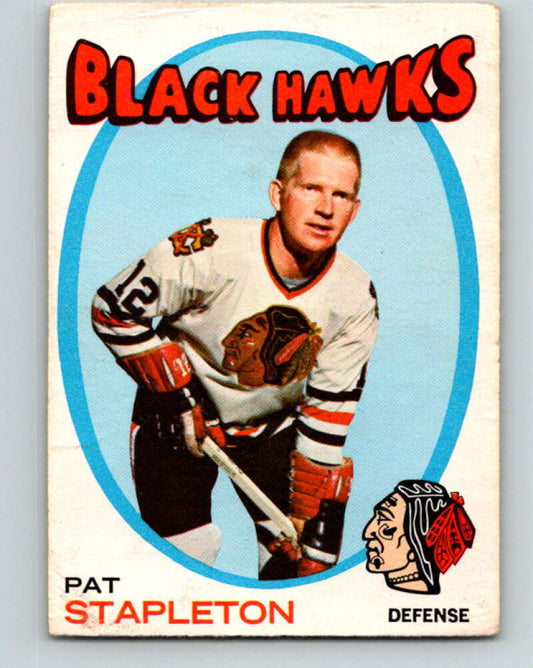 1971-72 O-Pee-Chee #25 Pat Stapleton  Chicago Blackhawks  V9047