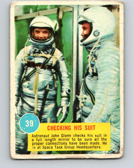 1963 Topps Astronauts #39 Checking His Suit V10146
