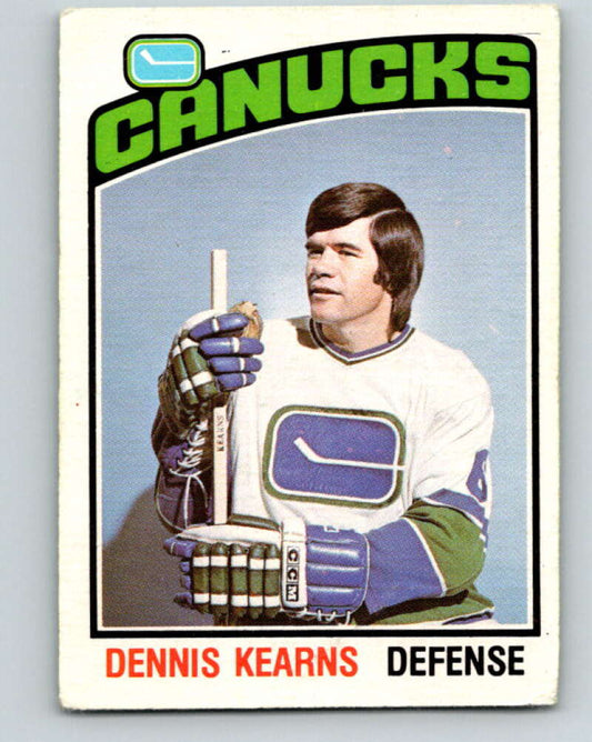 1976-77 O-Pee-Chee #338 Dennis Kearns  Vancouver Canucks  V12835