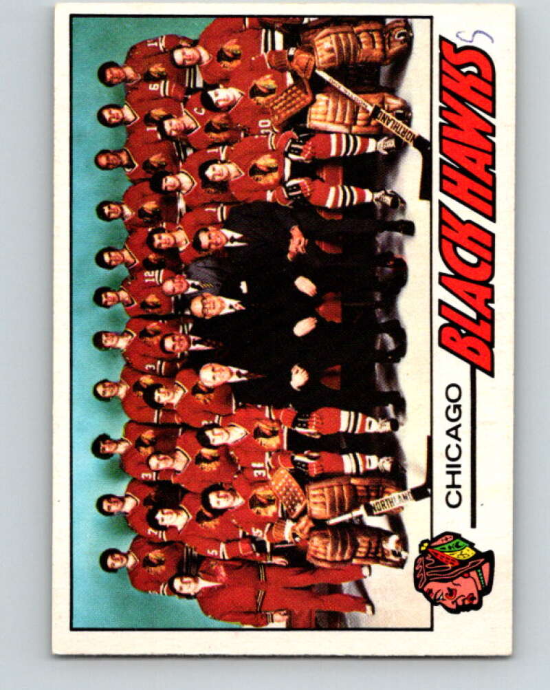 1977-78 O-Pee-Chee #74 Chicago Blackhawks  Chicago Blackhawks  V13423