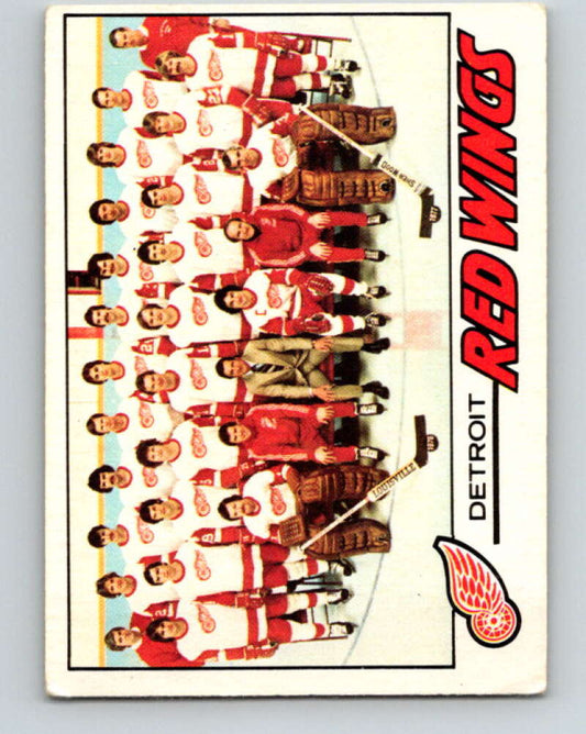 1977-78 O-Pee-Chee #77 Red Wings Team  Detroit Red Wings  V13441