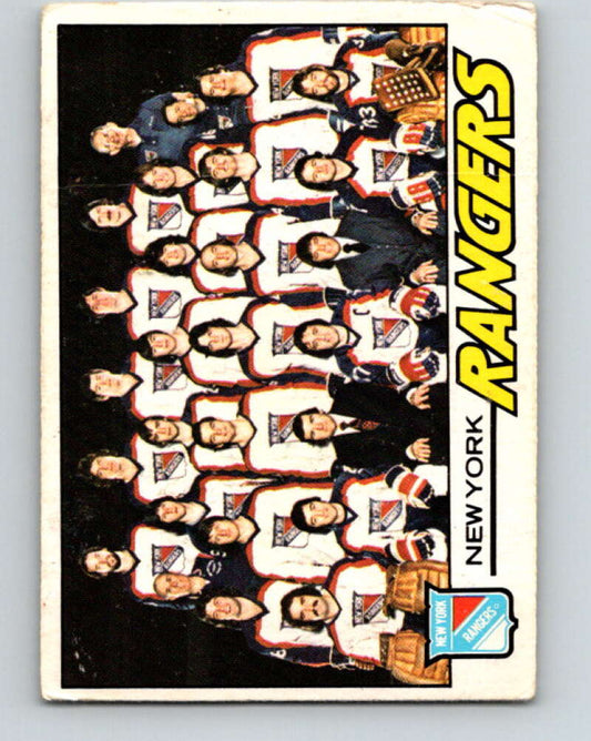 1977-78 O-Pee-Chee #82 Rangers Team  New York Rangers  V13465