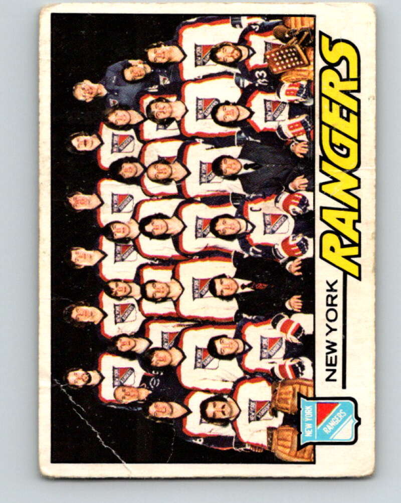 1977-78 O-Pee-Chee #82 Rangers Team  New York Rangers  V13466