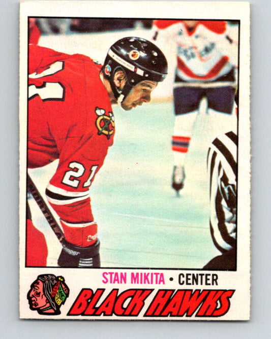 1977-78 O-Pee-Chee #195 Stan Mikita  Chicago Blackhawks  V14299