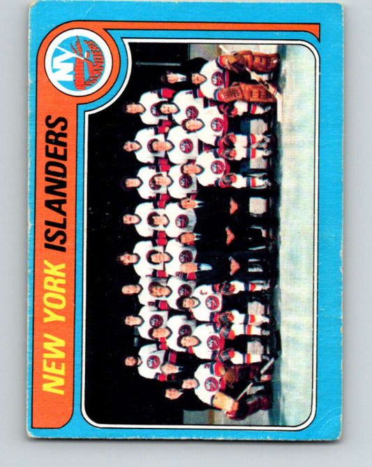 1979-80 O-Pee-Chee #253 Islanders Team CL  New York Islanders  V19182