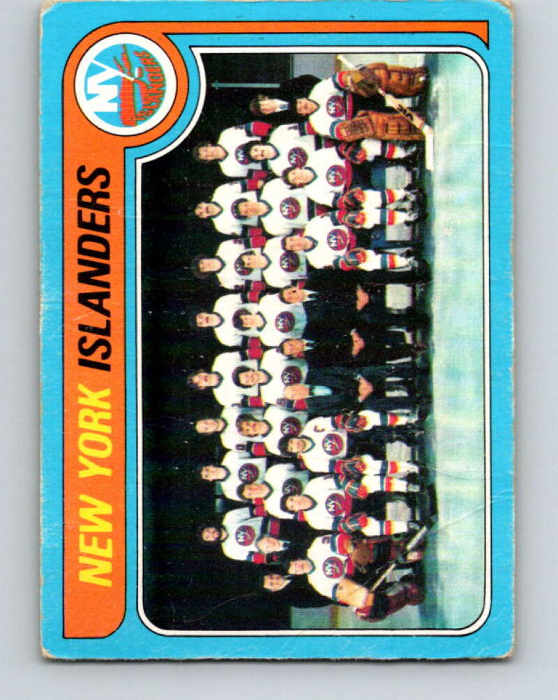 1979-80 O-Pee-Chee #253 Islanders Team CL  New York Islanders  V19185