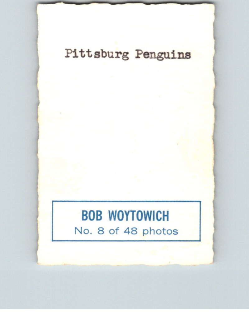 1970-71 O-Pee-Chee Deckle #8 Bob Woytowich   V33422