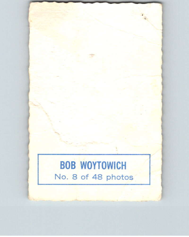 1970-71 O-Pee-Chee Deckle #8 Bob Woytowich   V33423