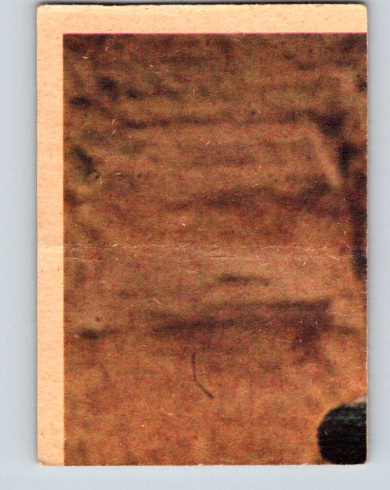 1977 OPC Star Wars #123 Solo blasts a stormtrooper!   V34374