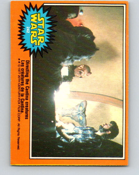 1977 OPC Star Wars #242 Directing the Cantina creatures   V34577