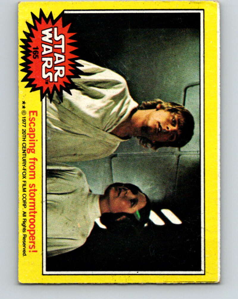 1977 Topps Star Wars #165 Escaping from stormtroopers!   V34652