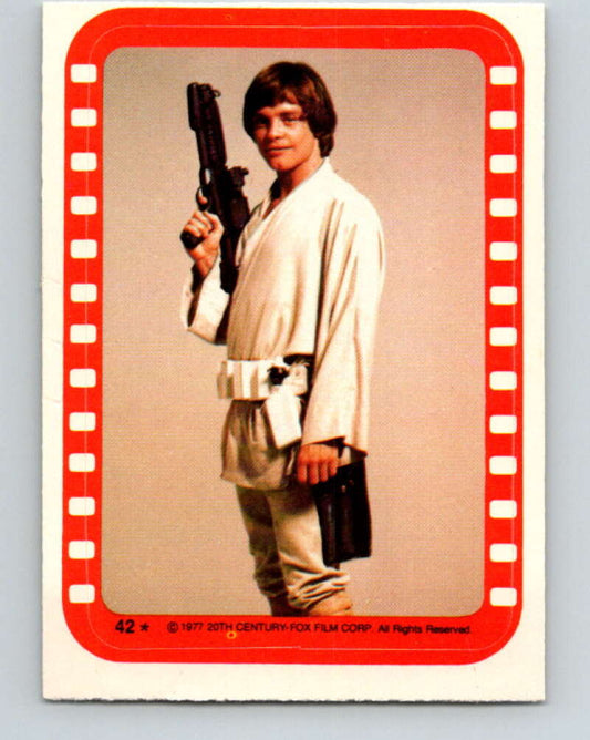 1977 Topps Star Wars Stickers #42 Luke poses with his weapon   V34778
