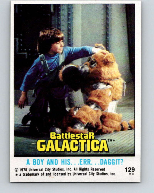 1978 Topps Battlestar Galactica #129 A Boy and His... Err... Daggit?   V35451