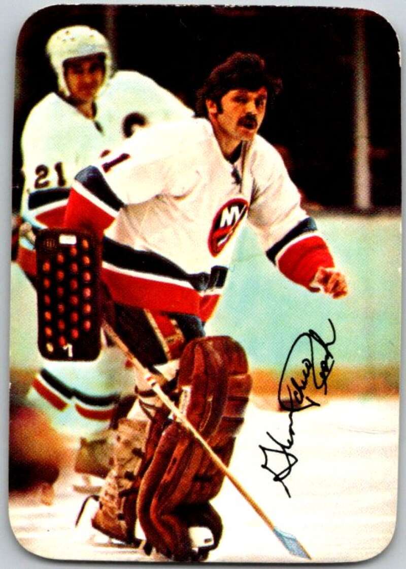 1977-78 O-Pee-Chee Glossy #17 Glenn Resch, New York Islanders  V35583