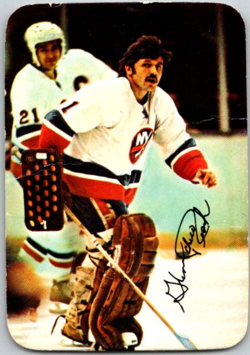 1977-78 O-Pee-Chee Glossy #17 Glenn Resch, New York Islanders  V35584