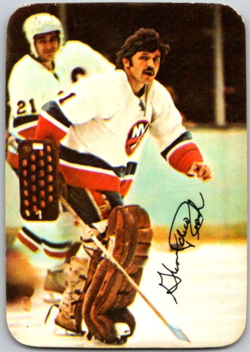 1977-78 O-Pee-Chee Glossy #17 Glenn Resch, New York Islanders  V35585