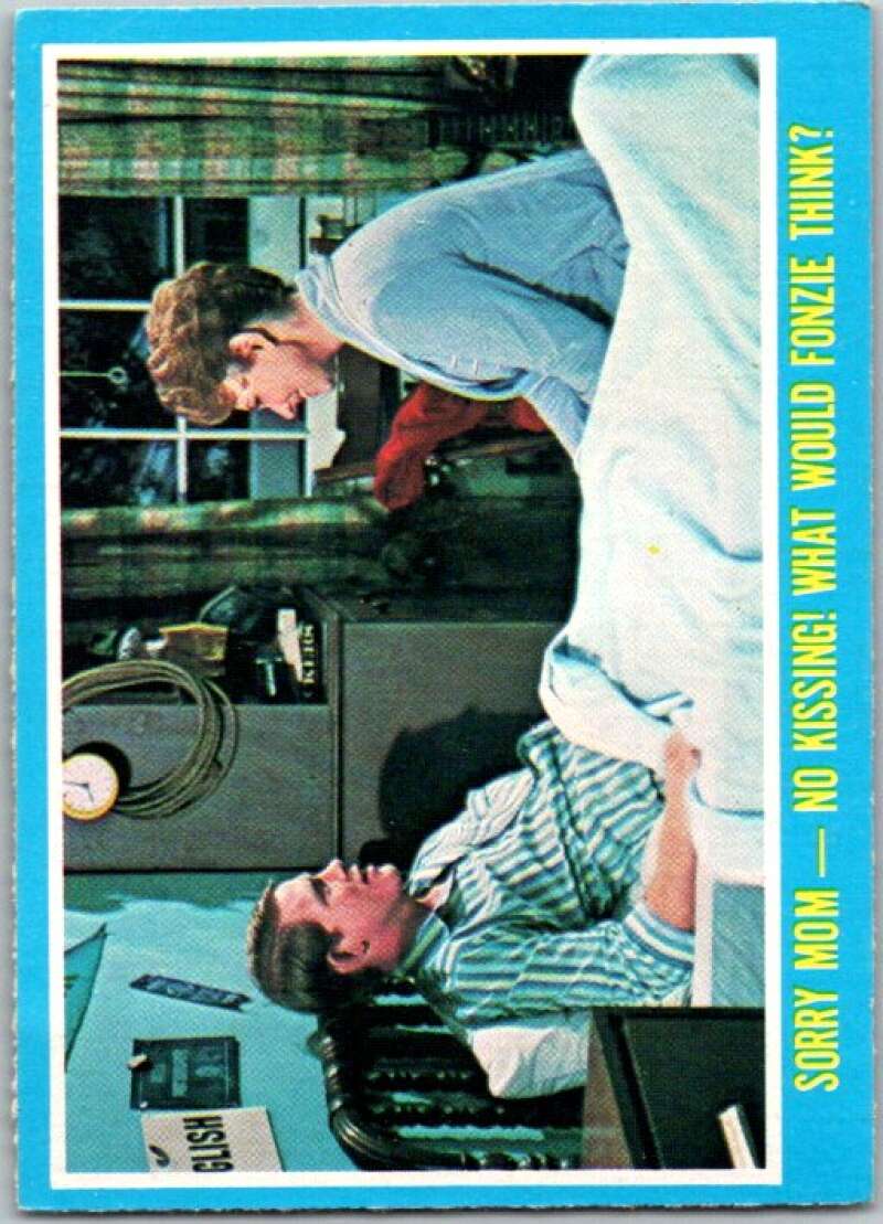 1979 Topps Happy Days #10 Sorry Mom No Kissing  V35831