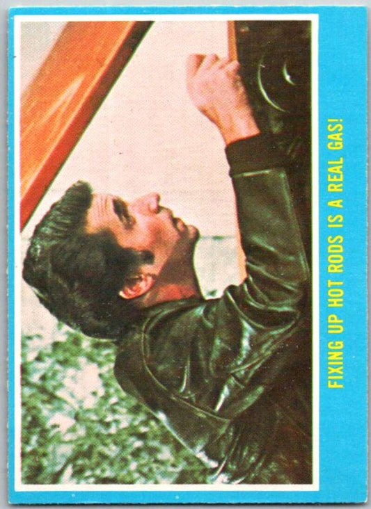 1976 Topps Happy Days #14 Fixing Up Hot Rods Is a Real Gas   V35843