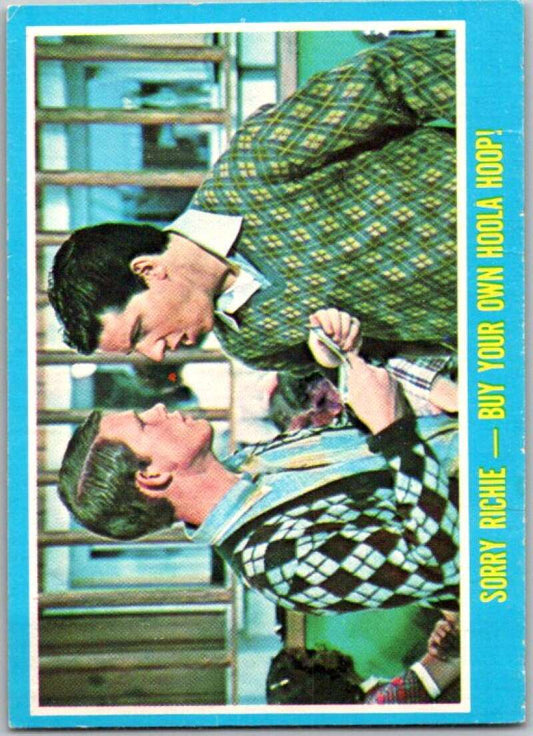 1976 Topps Happy Days #17 Sorry Richie Buy Your Own Hoola Hoop   V35854