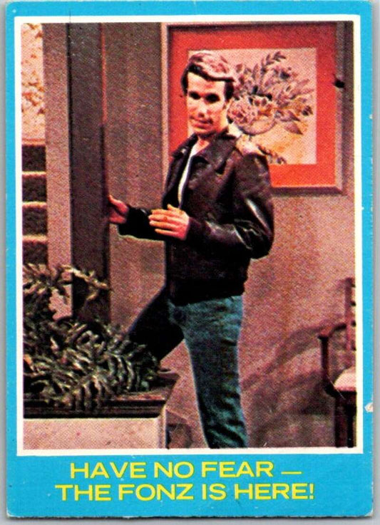 1976 Topps Happy Days #24 Have No Fear The Fonz Is Here   V35874