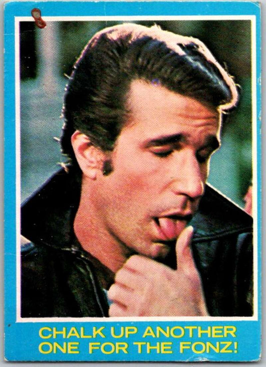 1976 Topps Happy Days #31 Chalk Up Another One for the Fonz   V35904