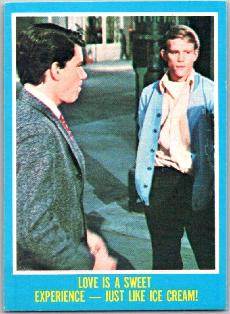 1977 Topps Happy Days #38 Love Is a Sweet Experience V35931