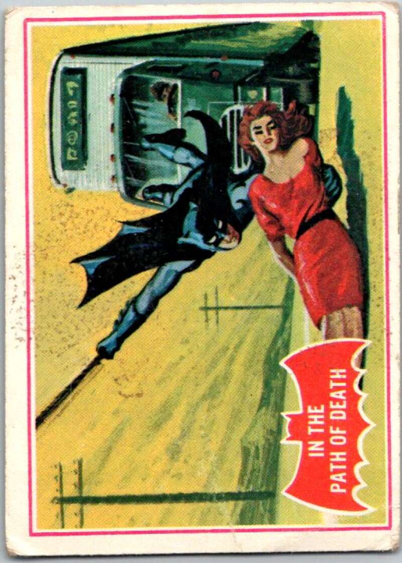 1966 Topps Batman Series Red Bat #38 In the Path of Death   V36316