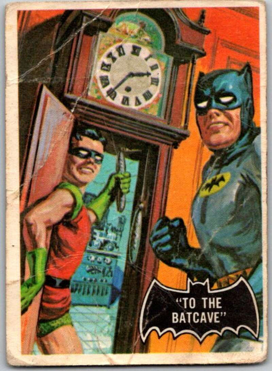 1966 Topps Batman Black Bat #39 To the Batcave   V36482