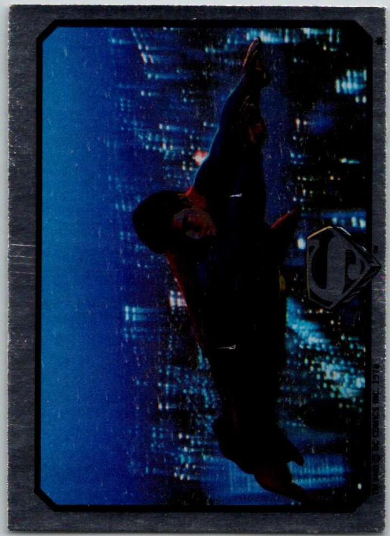 1978 Topps Superman Foil Stickers #FS-4 Flying Right   V44136