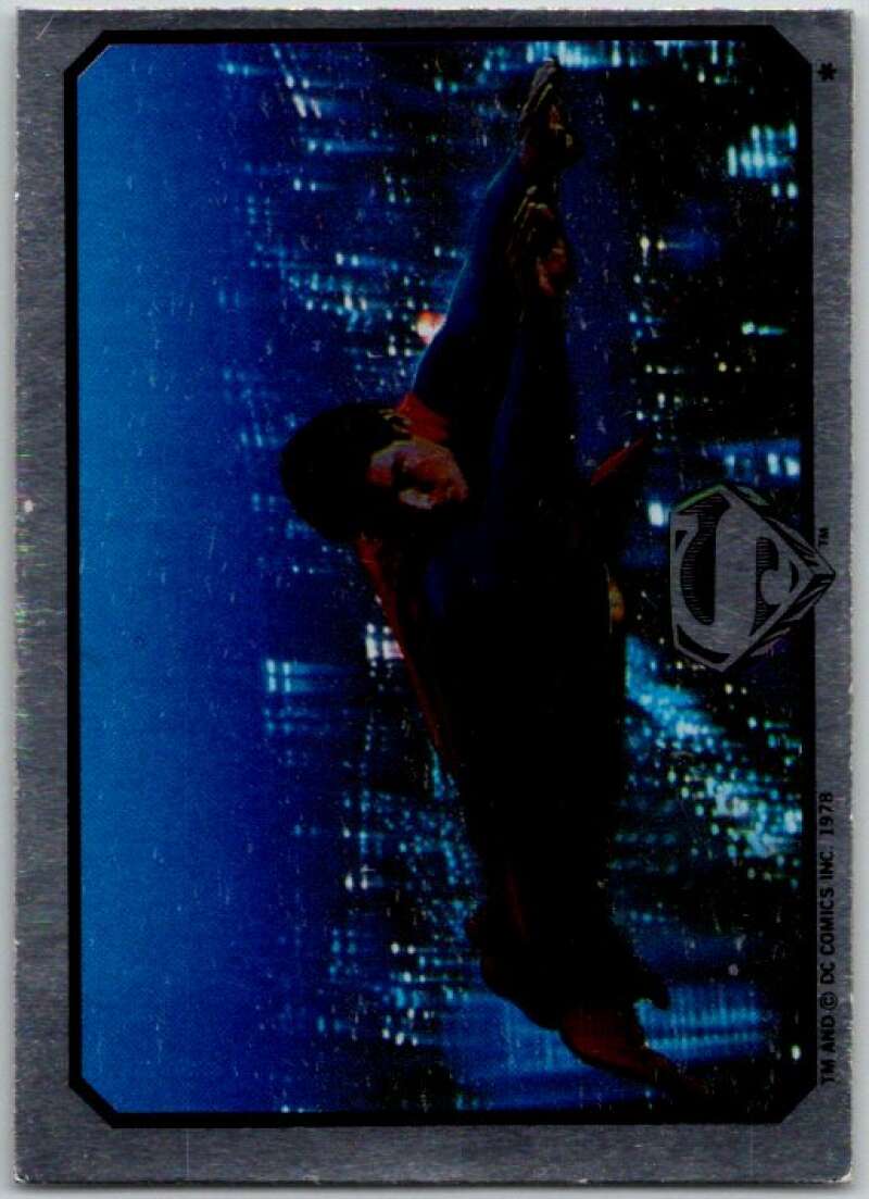 1978 Topps Superman Foil Stickers #FS-4 Flying Right   V44138