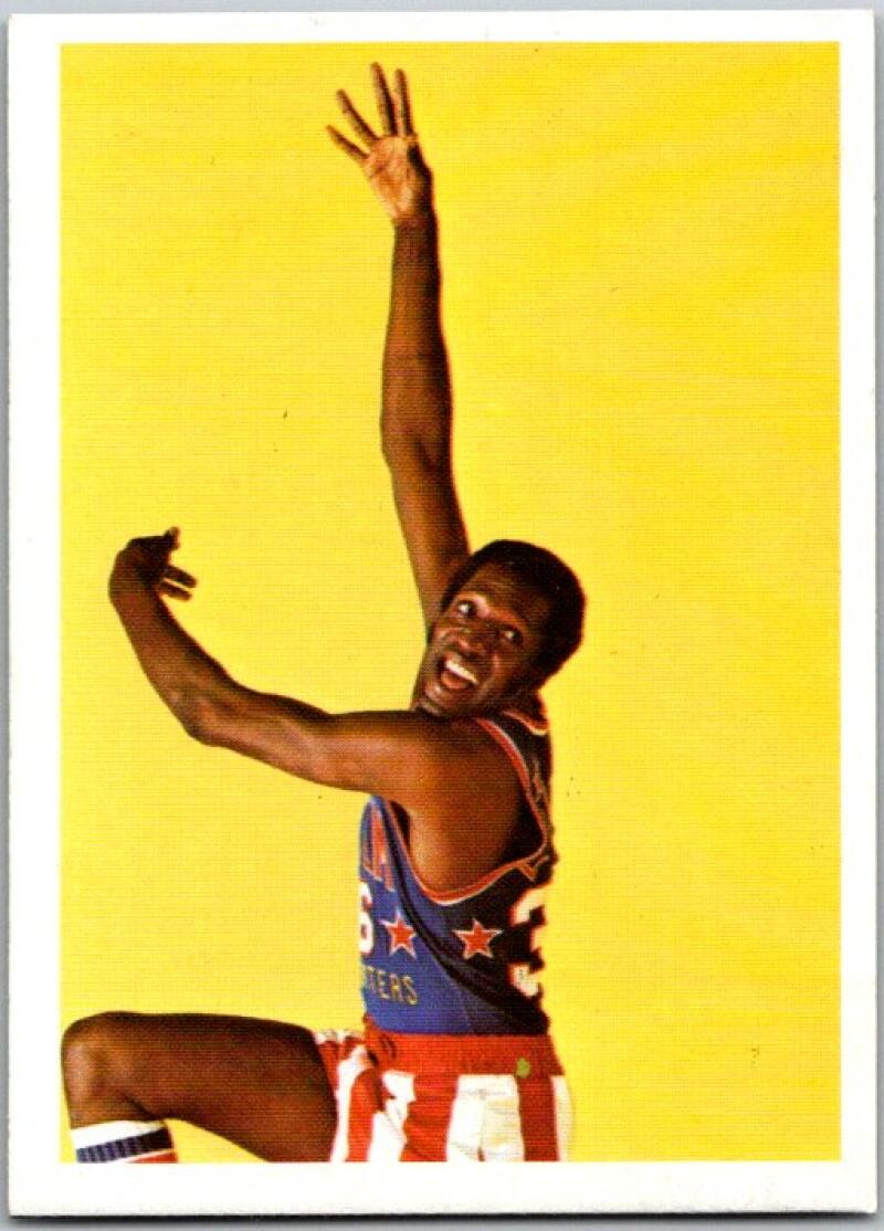 1971-72 Harlem Globetrotters 84 #20 Meadowlark Lemon (hooking) Basketball V44839