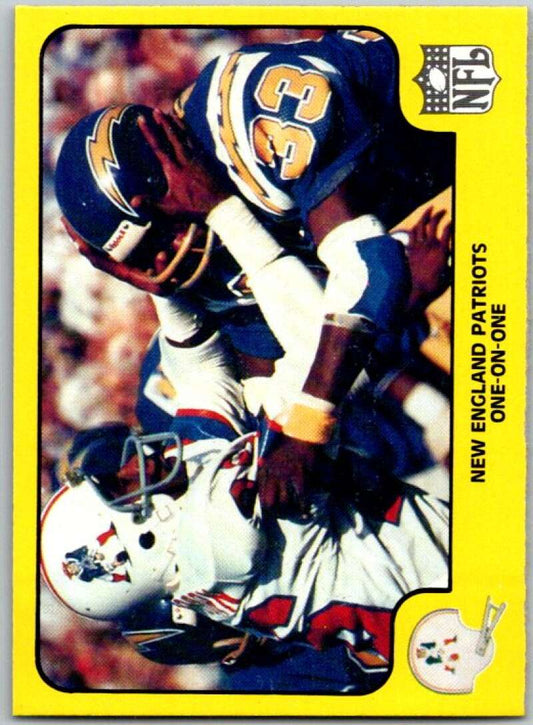 1978 Fleer Team Action # 32 New England Patriots One-On-One  V45251
