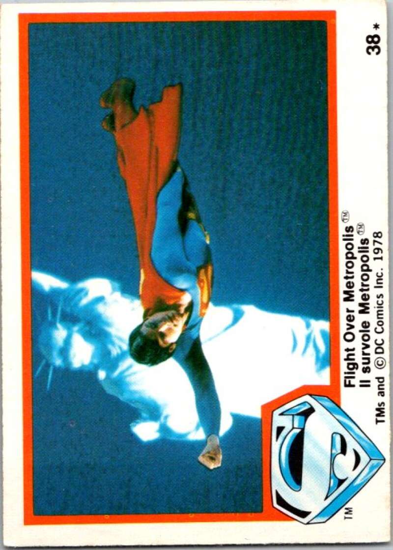 1978 OPC Superman #38 Flight Over Metropolis   V51802 Image 1