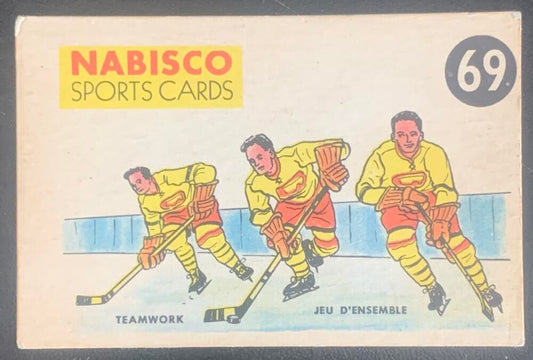 1955 Nabisco Sports Cards #69 Teamwork V54396 Image 1