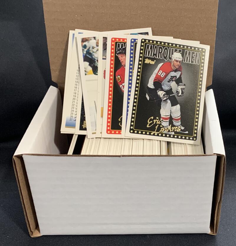 1995-96 Topps Hockey Trading Cards - Box Over 250 cards! - Lot #1 Image 1