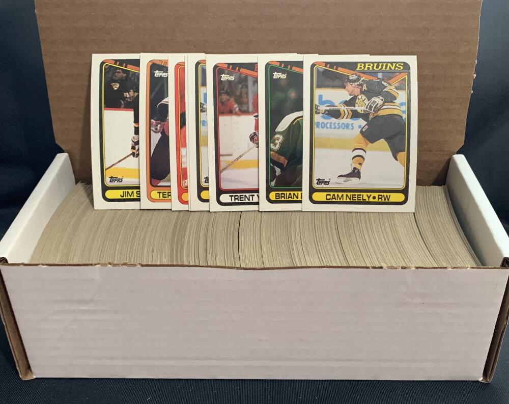 1990-91 Topps Hockey Trading Cards - Box Over 500 cards! - Lot #5 Image 1