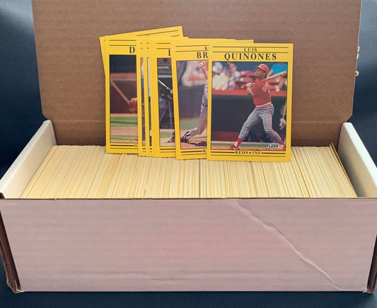 1991 Fleer Baseball Trading Cards - Box Over 500 cards! - Lot #2 Image 1