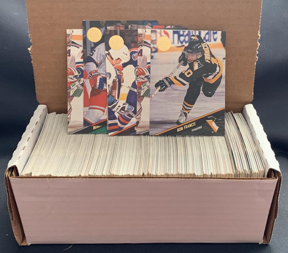 1993-94 Leaf Hockey Cards - Box Over 400 cards! - Lot #3 Image 1