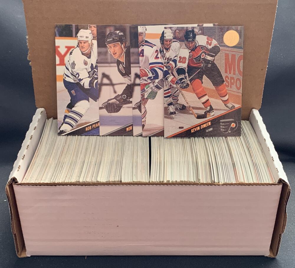 1993-94 Leaf Hockey Cards - Box Over 400 cards! - Lot #4 Image 1