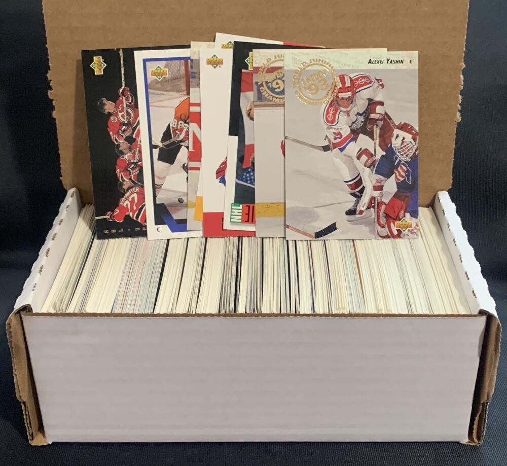 1993-94 Upper Deck Hockey Trading Cards - Box Over 390 cards! - Lot #2 Image 1