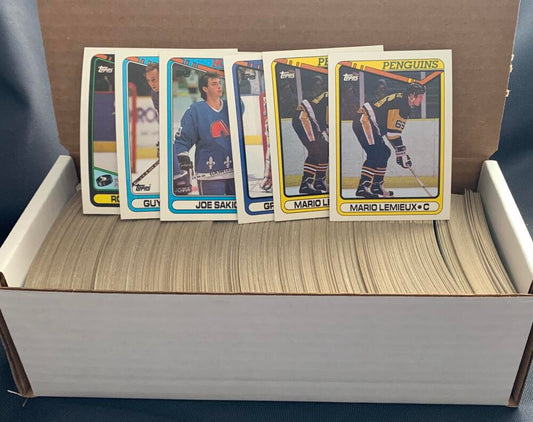 1990-91 Topps Hockey Trading Cards - Box Over 560 cards! - Lot #7 Image 1