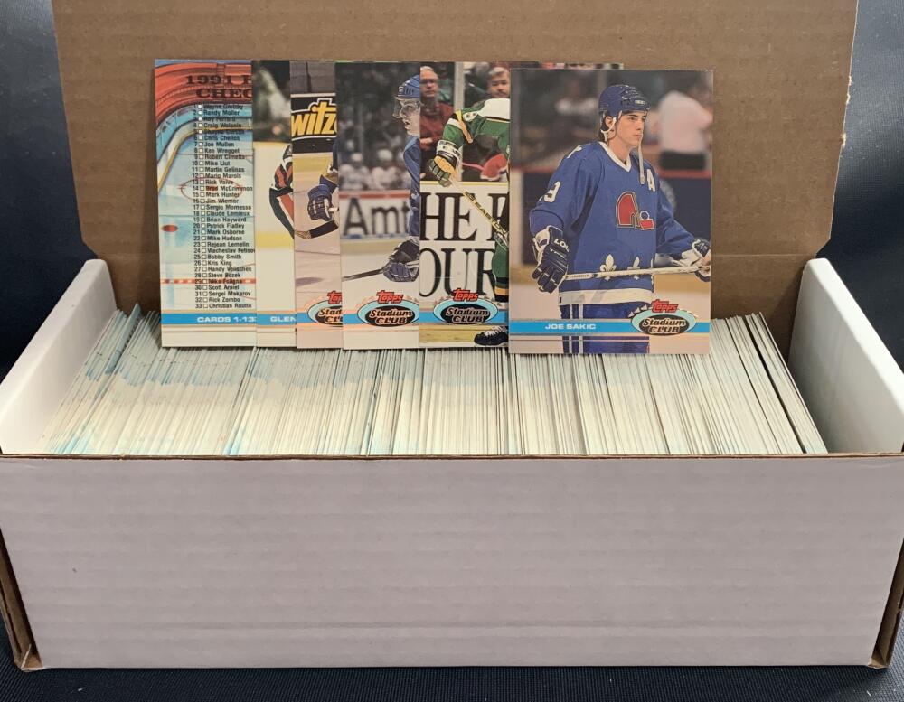 1991-92 Stadium Club Hockey Trading Cards - Box Over 500 cards! - Lot #1 Image 1