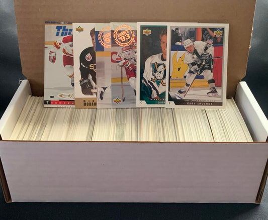 1993-94 Upper Deck Hockey Trading Cards - Box Over 500 cards! - Lot #5 Image 1