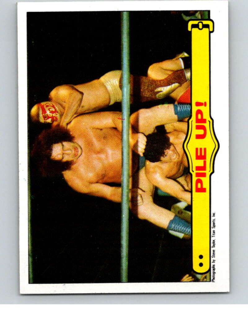 1985 Topps WWF #51 Can't Get Away!   V65671 Image 1